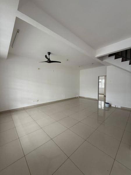 2-storey Terraced House for Sale in Bandar Indahpura (Kulai) - Steven Ngoi - Living Room - PropertyGuru.com.my