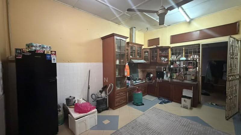 Terraced House for Sale in Bandar Baru Kuala Selangor (Kuala Selangor) - Fatin Azemi - Kitchen - PropertyGuru.com.my