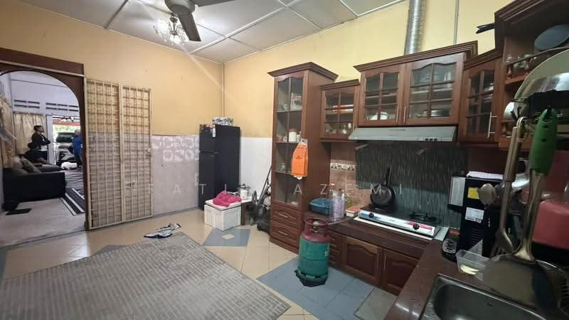 Terraced House for Sale in Bandar Baru Kuala Selangor (Kuala Selangor) - Fatin Azemi - Kitchen - PropertyGuru.com.my