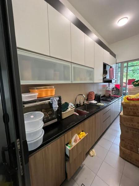 3-storey Terraced House for Rent in Lake Fields (Sungai Besi) - Cady Koh - Kitchen - PropertyGuru.com.my
