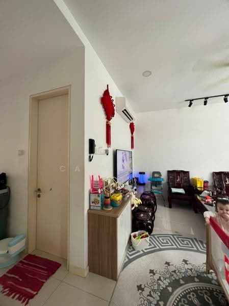 3-storey Terraced House for Rent in Lake Fields (Sungai Besi) - Cady Koh - Living Room - PropertyGuru.com.my
