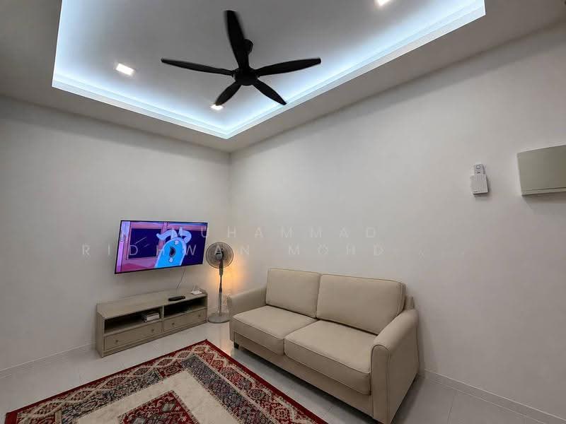 Rumah Teres 1-Tingkat untuk Dijual di Teluk Panglima Garang (Banting) - Muhammad Ridhwan Mohd Huzairi - Living Room - PropertyGuru.com.my