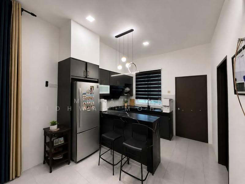 Rumah Teres 1-Tingkat untuk Dijual di Teluk Panglima Garang (Banting) - Muhammad Ridhwan Mohd Huzairi - Kitchen - PropertyGuru.com.my