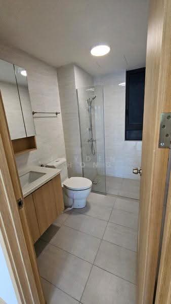 Kediaman Servis untuk Dijual di Aradia Residence @ Lake City KL North - Jayden Chong - Bathroom - PropertyGuru.com.my