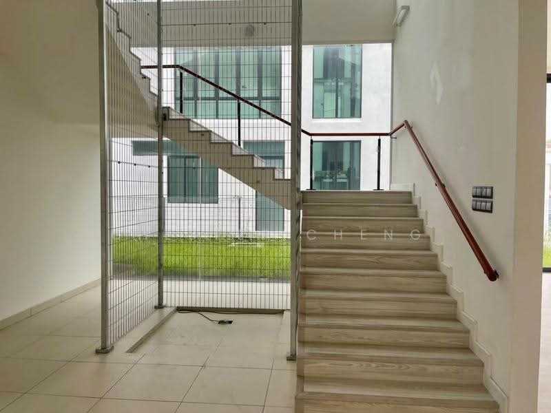 Bungalow House for Sale in Subang Heights (Subang Jaya) - Chester Cheng - PropertyGuru.com.my