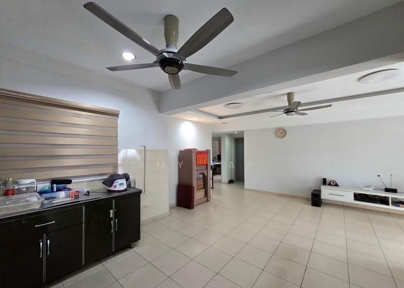 Kediaman Servis untuk Disewa di Beverly Tower @ Plaza Medan Putra - Amy Yap - Living Room - PropertyGuru.com.my