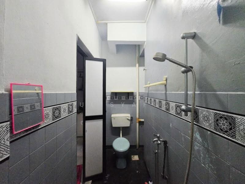 Apartment for Sale at Sentul Park Apartment - Zul Syafiq - Bathroom - PropertyGuru.com.my