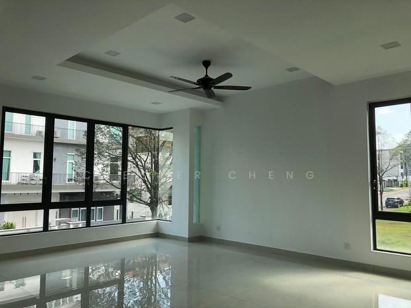 Bungalow House for Sale in Subang Heights (Subang Jaya) - Chester Cheng - PropertyGuru.com.my