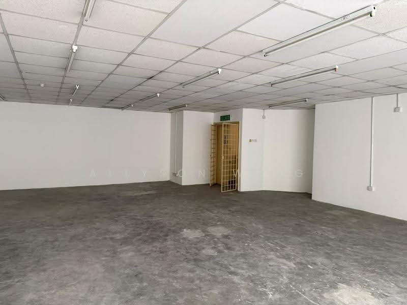 Shop / Office for Rent in Desa Petaling (Kuala Lumpur) - Allyson Wong - Interior - PropertyGuru.com.my