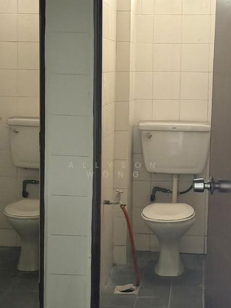 Shop / Office for Rent in Desa Petaling (Kuala Lumpur) - Allyson Wong - Bathroom - PropertyGuru.com.my