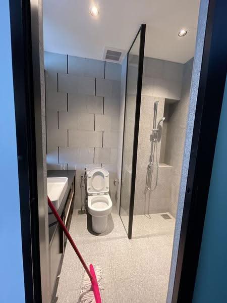 Service Residence for Sale at Scarletz Suites @ KL City Centre - Nick Mok - Bathroom - PropertyGuru.com.my