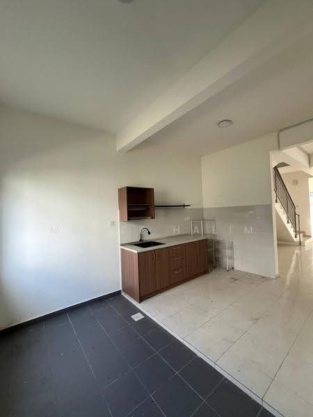 Rumah Teres 2-Tingkat untuk Dijual di Kuala Selangor (Selangor) - Mu'izz Halim - PropertyGuru.com.my