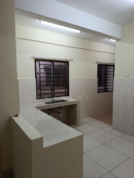 Pangsapuri untuk Dijual di Taman Cheras Intan - Esharani . - Kitchen - PropertyGuru.com.my