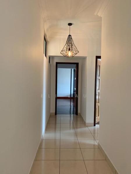 Condominium for Rent at 1 Bukit Utama - Eli Lau - Corridor - PropertyGuru.com.my