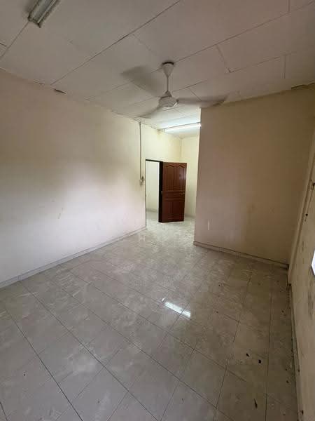 2-storey Terraced House for Sale in Kluang (Johor) - Lan Tai Chow - Interior - PropertyGuru.com.my
