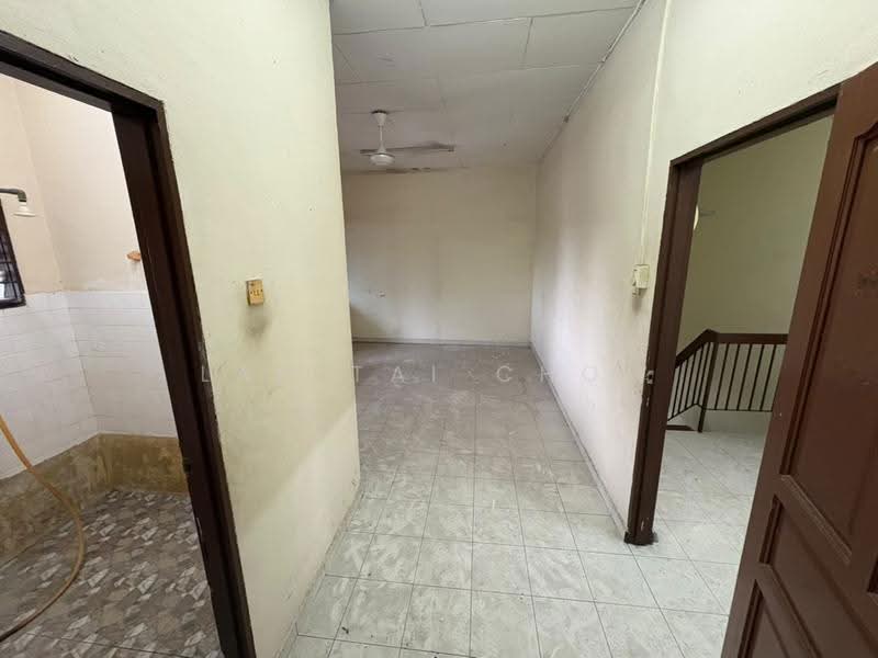 2-storey Terraced House for Sale in Kluang (Johor) - Lan Tai Chow - PropertyGuru.com.my