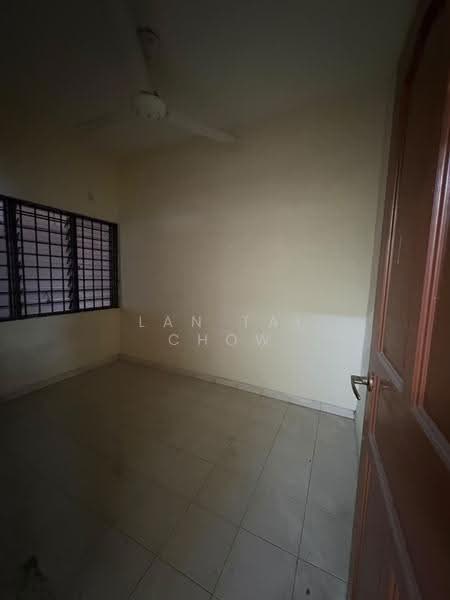 2-storey Terraced House for Sale in Kluang (Johor) - Lan Tai Chow - PropertyGuru.com.my
