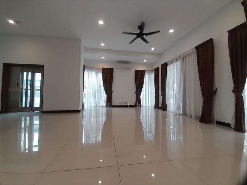 Semi-Detached House for Sale in Ampang Jaya (Ampang) - Lee 156 - Living Room - PropertyGuru.com.my