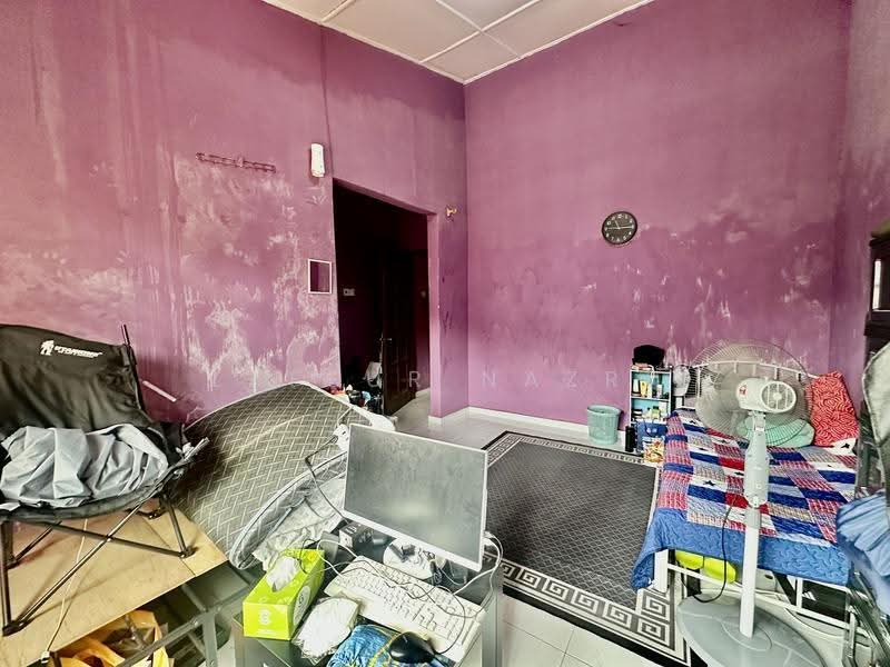 Rumah Teres 2-Tingkat untuk Dijual di Seksyen 11 (Shah Alam) - Zaffur Nazri - Living Room - PropertyGuru.com.my