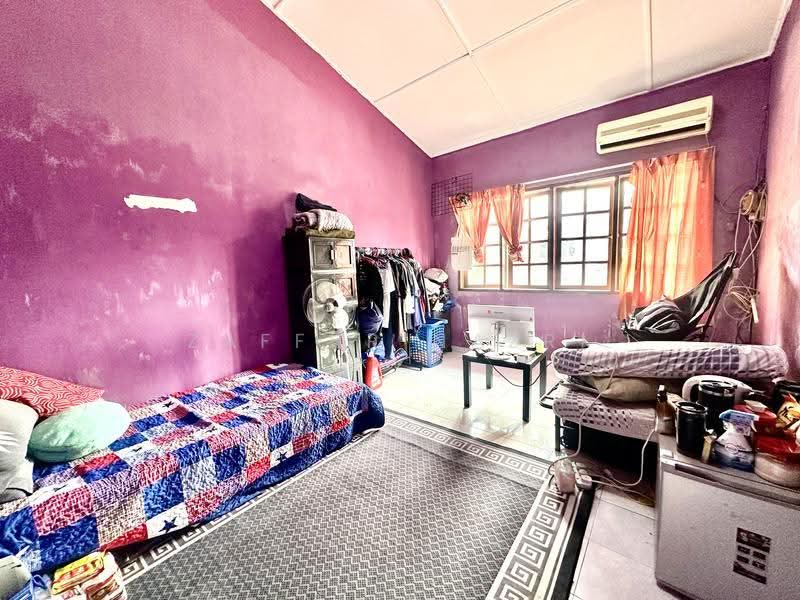 Rumah Teres 2-Tingkat untuk Dijual di Seksyen 11 (Shah Alam) - Zaffur Nazri - Bedroom - PropertyGuru.com.my