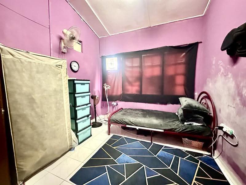 Rumah Teres 2-Tingkat untuk Dijual di Seksyen 11 (Shah Alam) - Zaffur Nazri - Bedroom - PropertyGuru.com.my