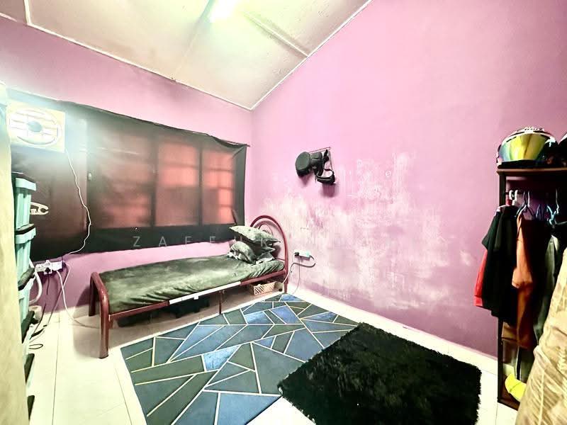 Rumah Teres 2-Tingkat untuk Dijual di Seksyen 11 (Shah Alam) - Zaffur Nazri - Bedroom - PropertyGuru.com.my