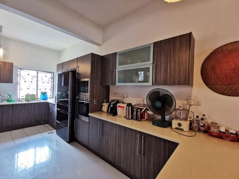 Semi-Detached House for Rent in Ampang Jaya (Ampang) - Lee 156 - Kitchen - PropertyGuru.com.my