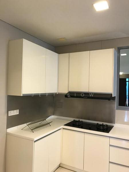 Condominium for Sale at Hampshire Residences - Jeff Siow - Kitchen - PropertyGuru.com.my
