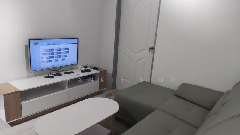 Kediaman Servis untuk Disewa di 168 Park Residensi Selayang - Frankie Sing - Living Room - PropertyGuru.com.my