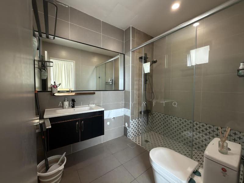Service Residence for Sale at Zeta @ One South - Ariff Syafiq - Bathroom - PropertyGuru.com.my