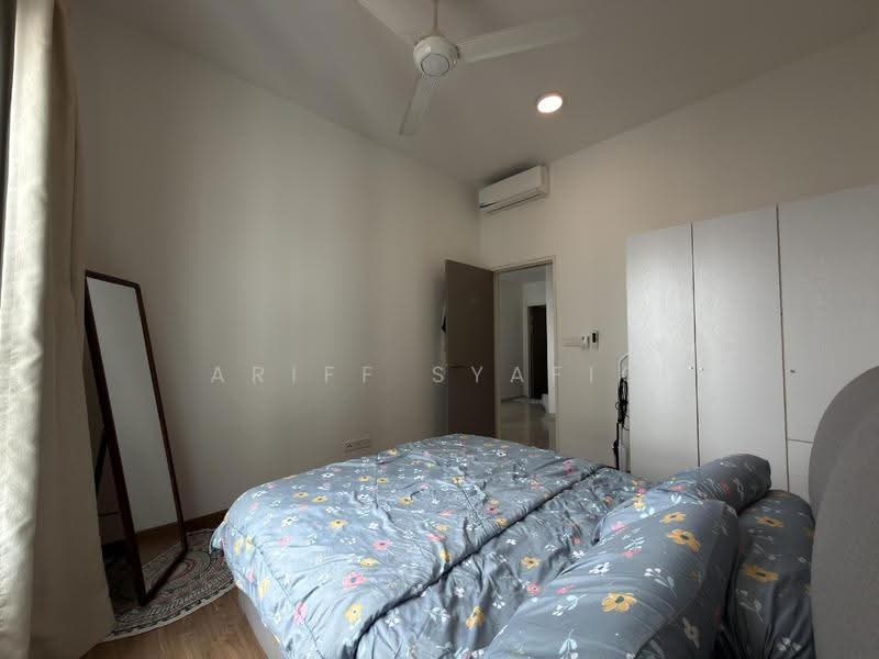 Service Residence for Sale at Zeta @ One South - Ariff Syafiq - Bedroom - PropertyGuru.com.my