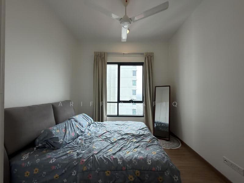 Service Residence for Sale at Zeta @ One South - Ariff Syafiq - Bedroom - PropertyGuru.com.my