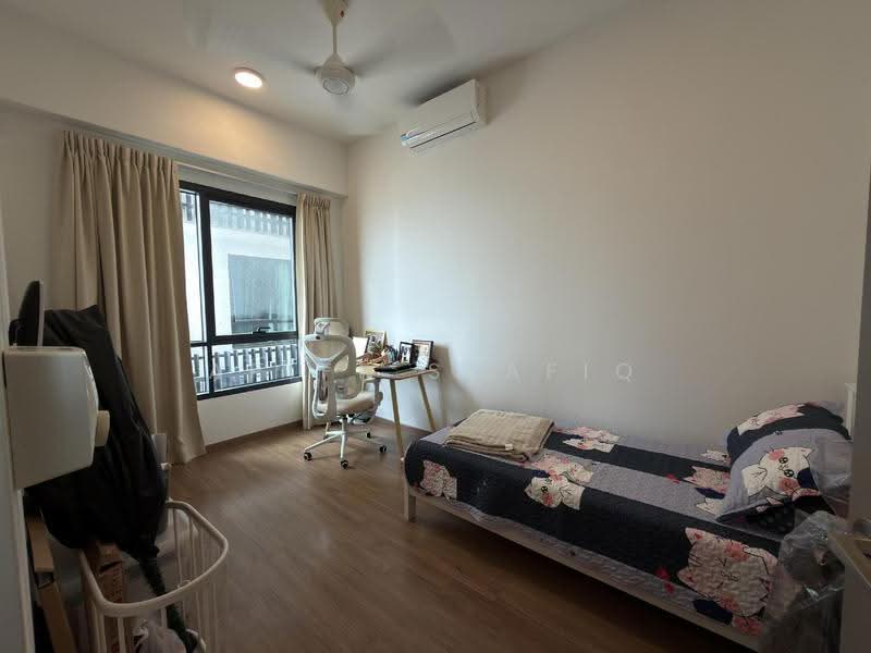 Service Residence for Sale at Zeta @ One South - Ariff Syafiq - Bedroom - PropertyGuru.com.my