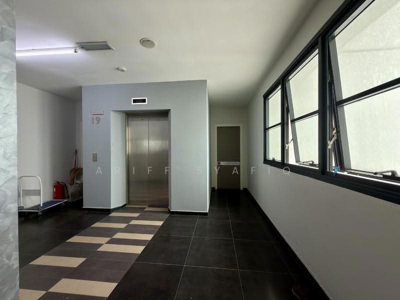 Service Residence for Sale at Zeta @ One South - Ariff Syafiq - Corridor - PropertyGuru.com.my