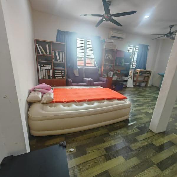 2-storey Terraced House for Sale in Taman Bukit Maluri (Kepong) - Vicky Tay - Living Room - PropertyGuru.com.my