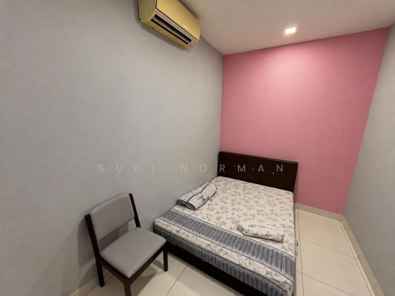 2-storey Terraced House for Sale in Taman Kempas Indah (Tebrau) - Sufi Norman - Bedroom - PropertyGuru.com.my