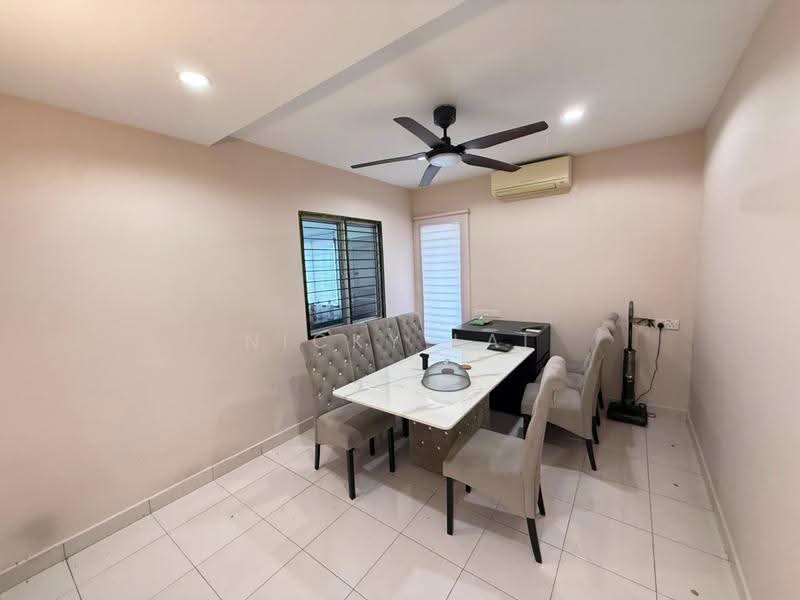 2-storey Terraced House for Sale in Saujana Rawang (Rawang) - Nicky Lai - Dining Room - PropertyGuru.com.my