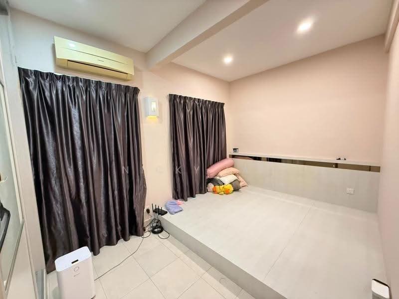 2-storey Terraced House for Sale in Saujana Rawang (Rawang) - Nicky Lai - Bedroom - PropertyGuru.com.my