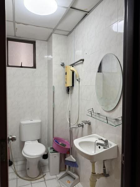 Condominium for Rent at 1 Bukit Utama - Eli Lau - Bathroom - PropertyGuru.com.my