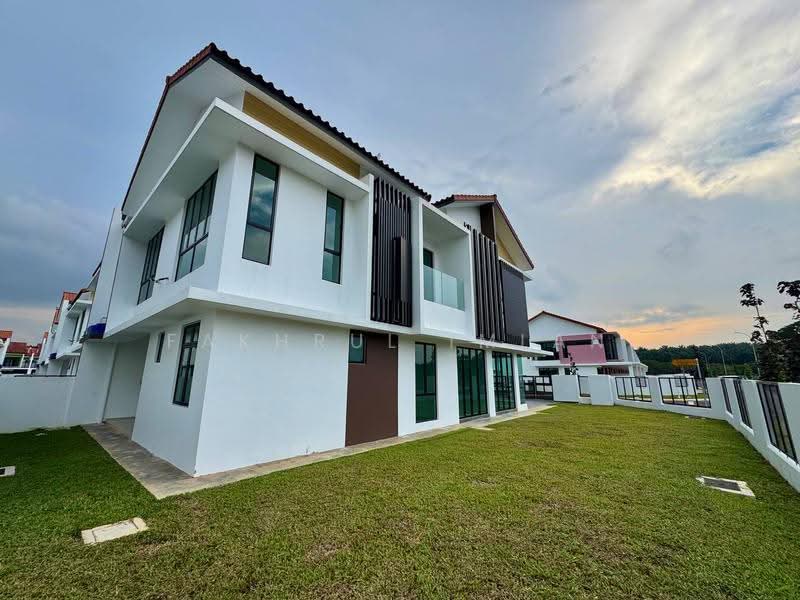 Semi-Detached House for Sale in Bandar Dato Onn (Tebrau) - Fakhrul Imlan - Exterior - PropertyGuru.com.my