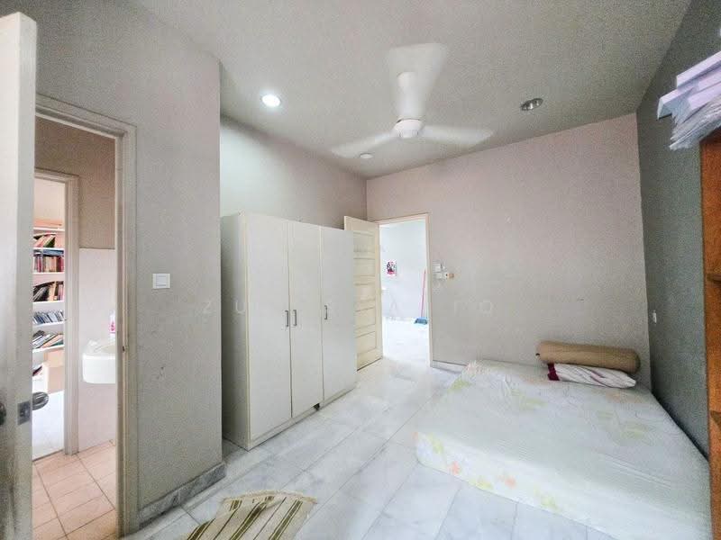 2-storey Terraced House for Sale in Seri Utama Damansara (Kota Damansara) - Zul Syafiq - Bedroom - PropertyGuru.com.my