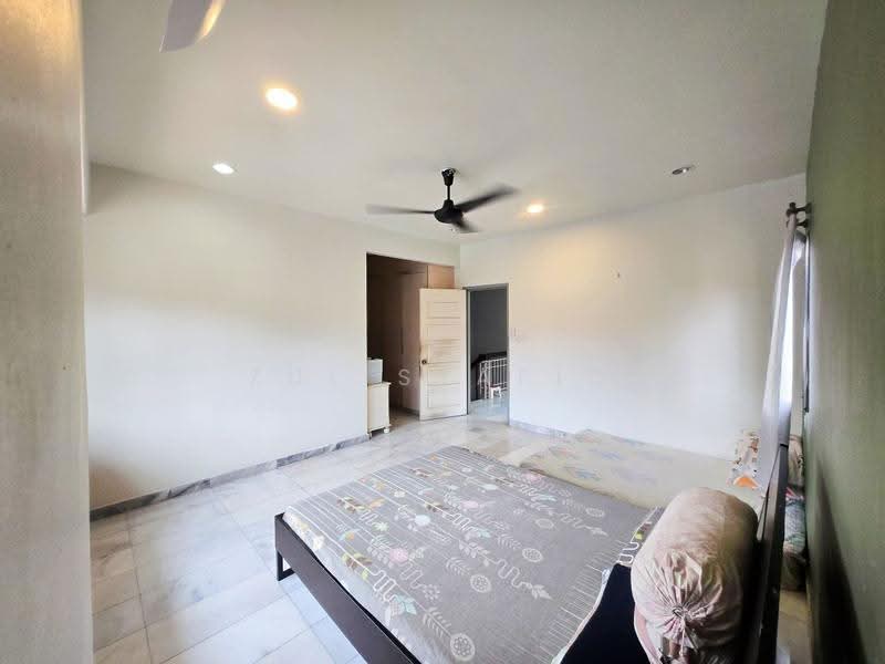2-storey Terraced House for Sale in Seri Utama Damansara (Kota Damansara) - Zul Syafiq - Bedroom - PropertyGuru.com.my