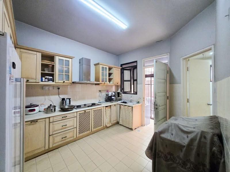 2-storey Terraced House for Sale in Seri Utama Damansara (Kota Damansara) - Zul Syafiq - Kitchen - PropertyGuru.com.my