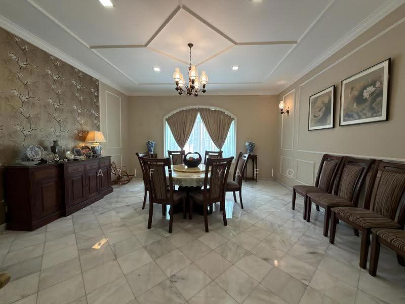 Bungalow House for Sale in SS19 (Subang Jaya) - Ariff Syafiq - Dining Room - PropertyGuru.com.my