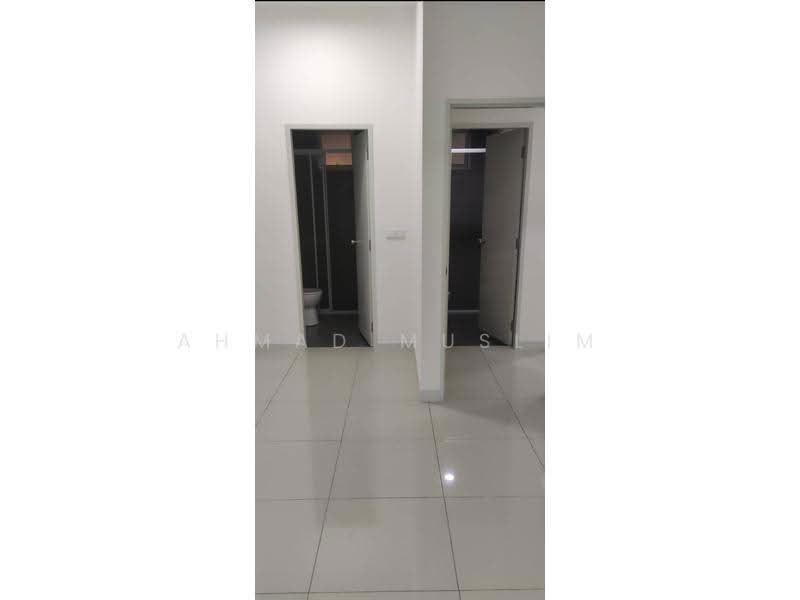 Service Residence for Rent at Savanna Executive Suite @ Southville City - Ahmad Muslim - Bathroom - PropertyGuru.com.my