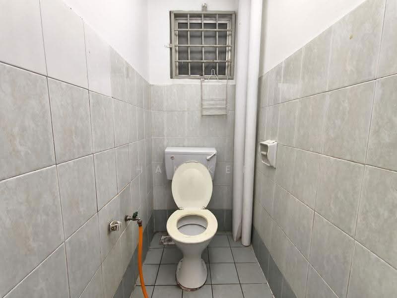 Pangsapuri untuk Dijual di Starville - Han Ker - Bathroom - PropertyGuru.com.my