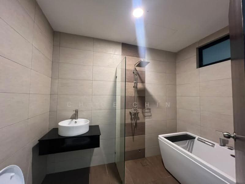 Condominium for Rent at Molek Regency - Chloe Chin - Bathroom - PropertyGuru.com.my