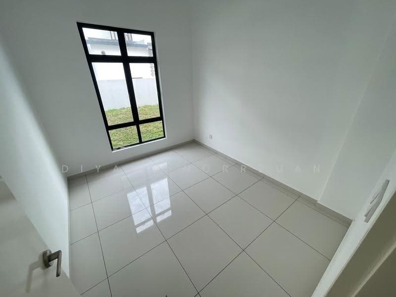 Semi-Detached House for Sale in Dengkil (Selangor) - Diyana Norrzuan - PropertyGuru.com.my