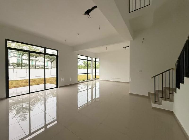 Cluster House for Sale in Horizon Hills (Iskandar Puteri (Nusajaya)) - Chloe Chin - Living Room - PropertyGuru.com.my