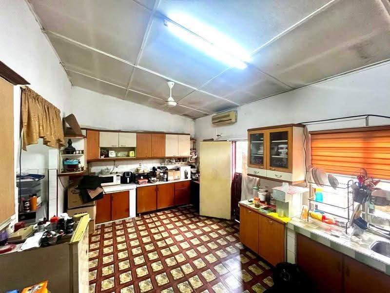 1-storey Terraced House for Sale in Bandar Baru Sungai Buloh (Sungai Buloh) - SC Yap - Kitchen - PropertyGuru.com.my